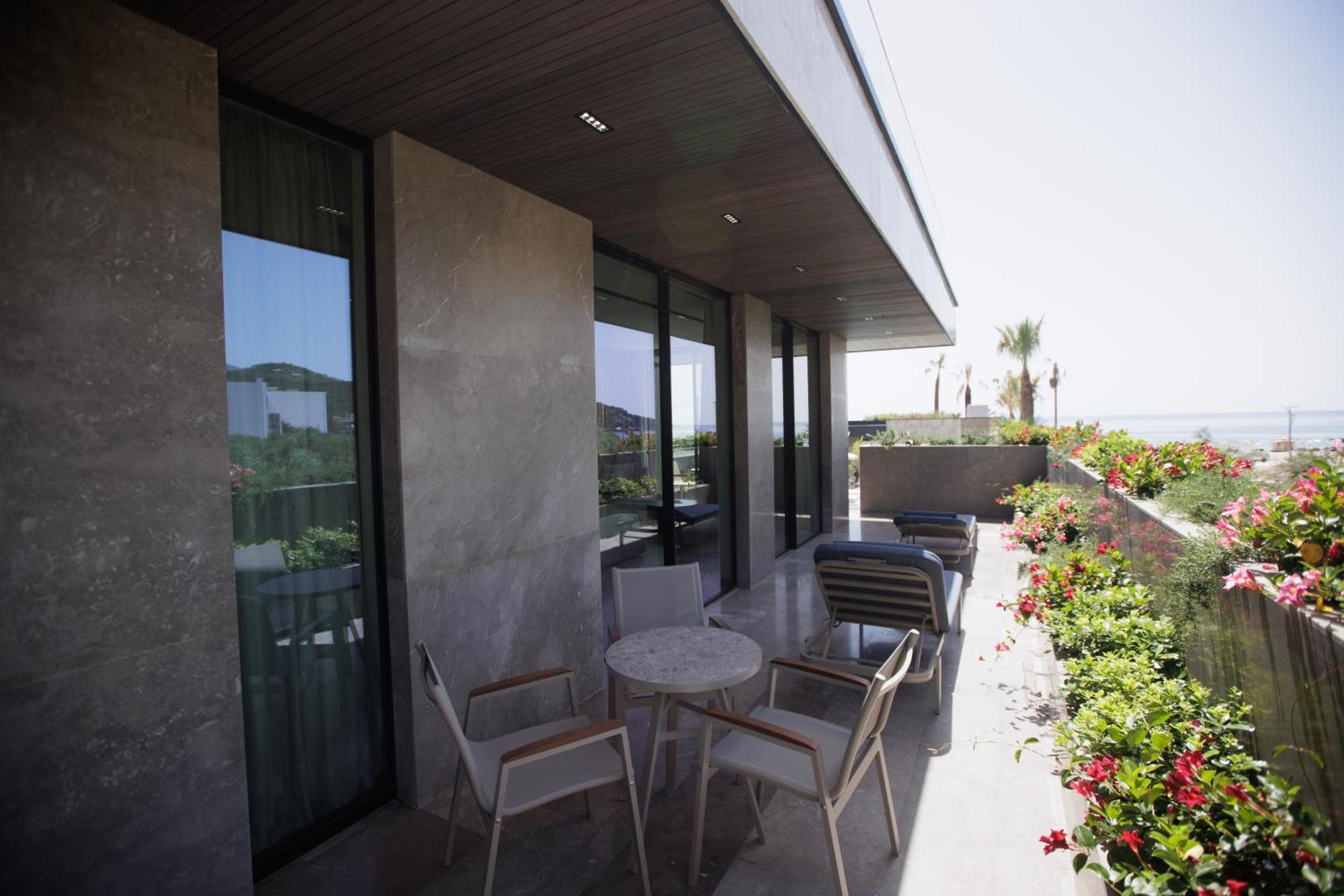 Prado Luxury Hotel Himare Buitenkant foto